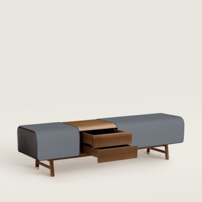 960258MU01_wornsquare_1?size=