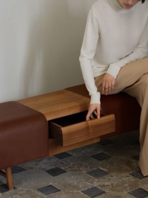 Les Necessaires d'Hermès long bench, View: Worn, worn, view 3 of 3