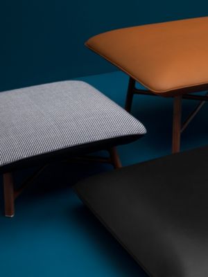 Les Necessaires d'Hermès "carre d'assise" low stool, high model 85, View: front, front, view 2 of 4