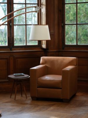 Fauteuil club Rééditions J.-M. Frank par Hermès, Vue: vue de face, front, vue 3 sur 3