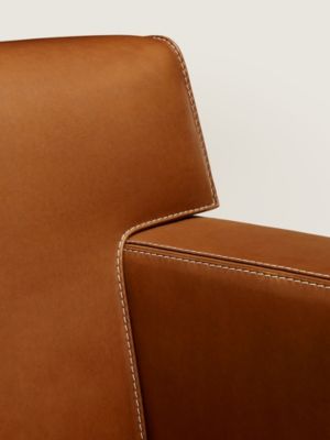 Sillón estilo club Rééditions J-M. Frank par Hermès, Vista: vista de frente, front, vista 2 de 3