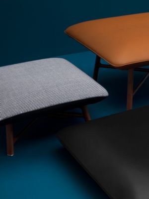 Les Necessaires d'Hermès "carre d'assise" low stool, high model 85, View: front, front, view 2 of 4