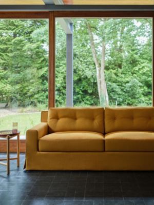 Sofa Contour d'Hermès 2-seater, View: front, front, view 2 of 6