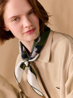 Paris Qui Roule scarf 70, View: Worn, worn, view 2 of 3