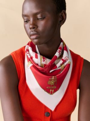 Paris Qui Roule scarf 70, View: Worn, worn, view 2 of 3