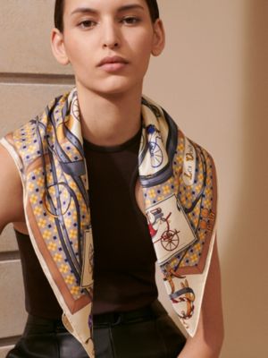 Les Voitures Nouvelles scarf 70, View: Worn, worn, view 2 of 3