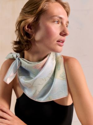 カレ 70 《風に酔いしれて》, イメージ: 着用例, worn, ビュー2の3
