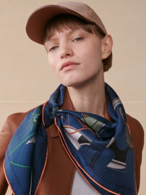 A Toute Berline&nbsp;! leather eyelet scarf 70, View: Worn, worn, view 2 of 3