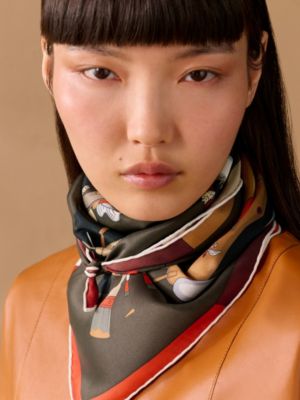 Illusion Exquise scarf 70, View: Worn, worn, view 2 of 3