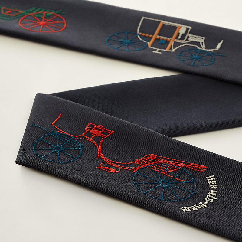 A Toute Berline&nbsp;! Embroidered Long Twilly