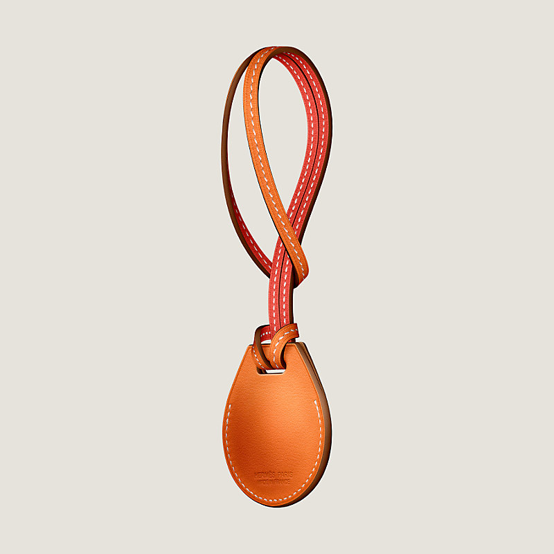 Accessoire de sac bicolore Apple AirTag Hermès
