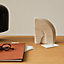 View: Worn, Alezan bookend