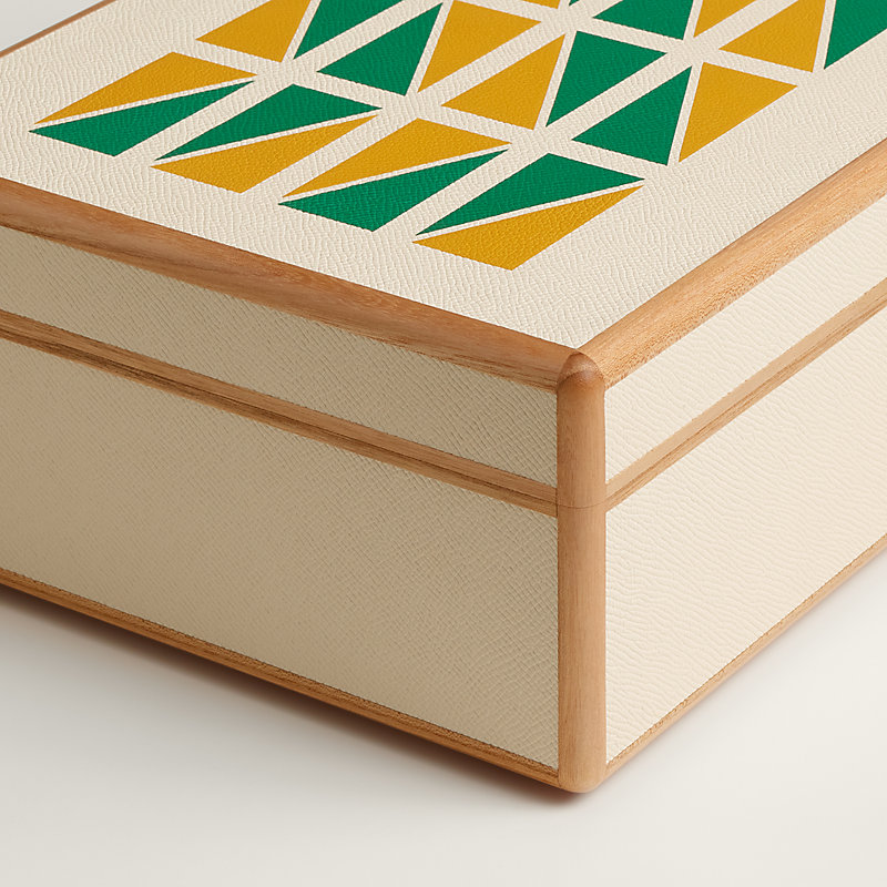 Amalthee Chevron Hippique watch box, large model, View: , view 4 of 5