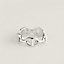 Anello Chaîne d’Ancre Enchaînée, modello piccolo, Vista: Immagine prodotto indossato, worn, vista 1 su 2