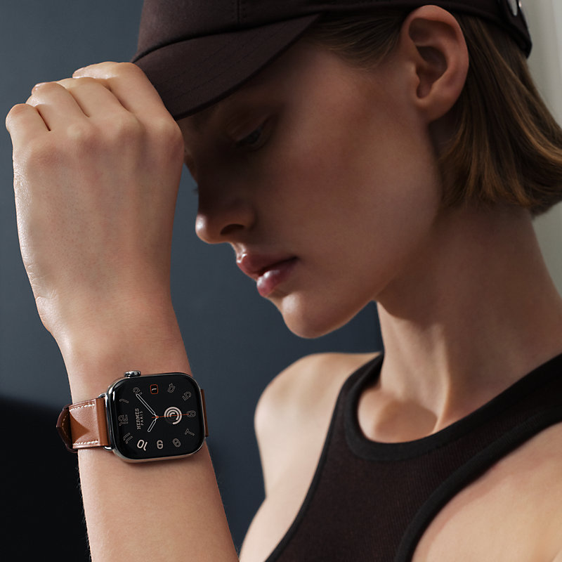 Apple Watch Hermès シンプルトゥール 42 mm - ベージュ | Hermès 