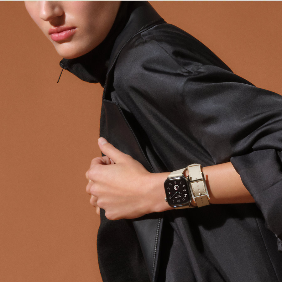 Apple Watch Hermès ドゥブルトゥール 《アピ》 42 mm | Hermès 