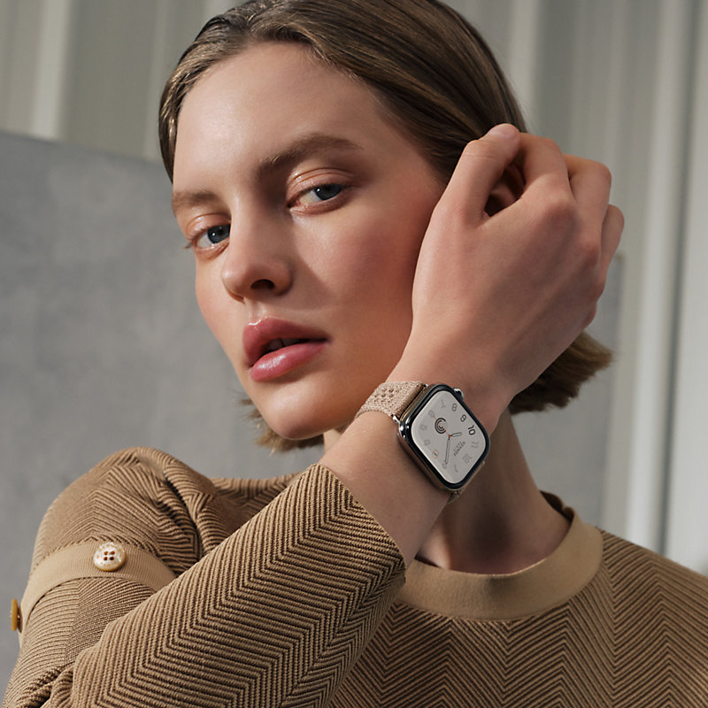 Apple Watch Hermès シンプルトゥール 《ネオ・トリコ》 42 mm