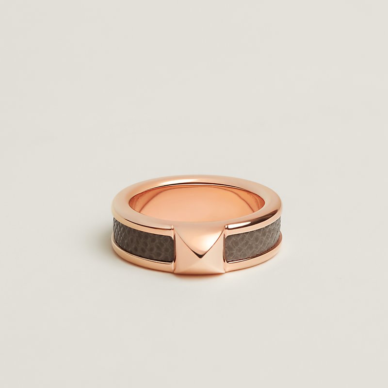 Athena simple stud ring