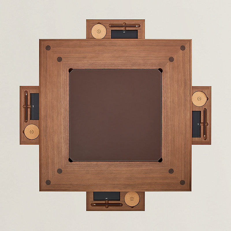 Atout d'Hermès games table
