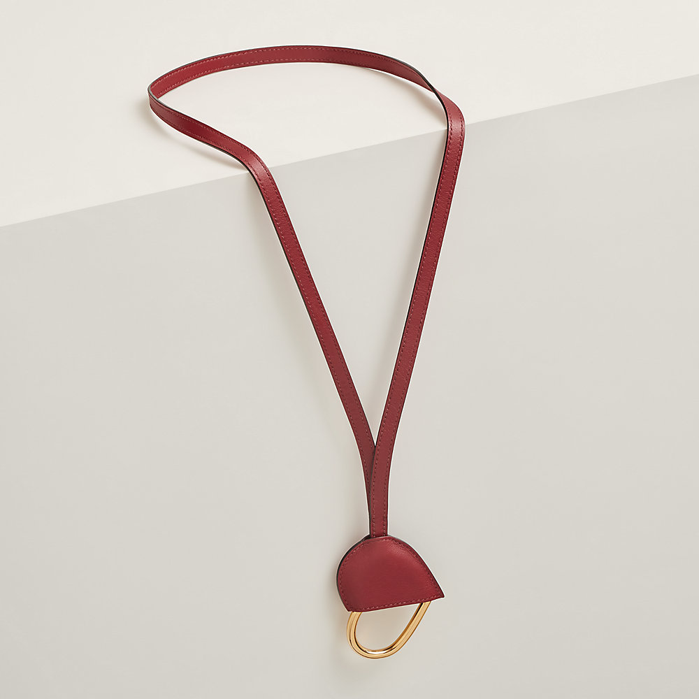 【HERMES】控えめな[H]モチーフ☆ブローチ Au Coeur du Faubourg HERMES】控えめな[H]モチーフ☆ブローチ Au Coeur du Faubourg