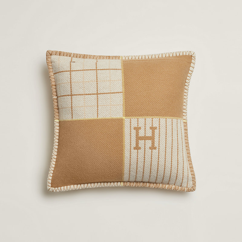 Avalon Cabriole pillow