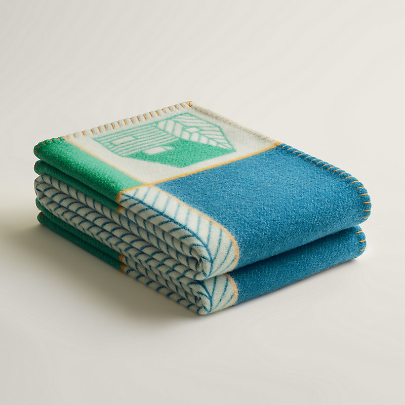 Avalon Les Cabanes blanket