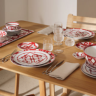 MaKe　エルメス　ピエールドリアン　プレート 2点　箱付　V　8016 Hermes Balcon du Guadalquivir Red Round Deep Platter – Mary Mahoney