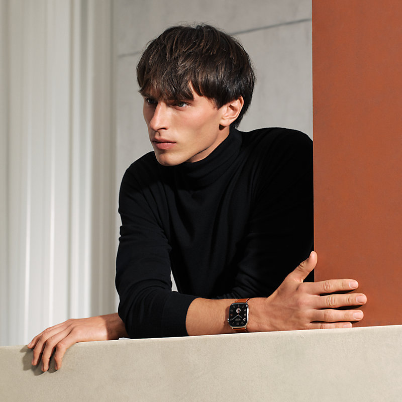 Band Apple Watch Hermès Single Tour 46 mm | Hermès Canada