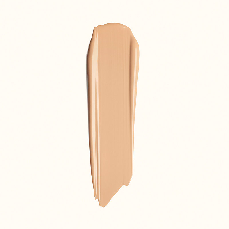 Base de maquillaje tratante luminosidad mate, 33W Sisal
