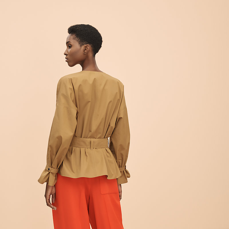 Bluse mit besticktem Plastron