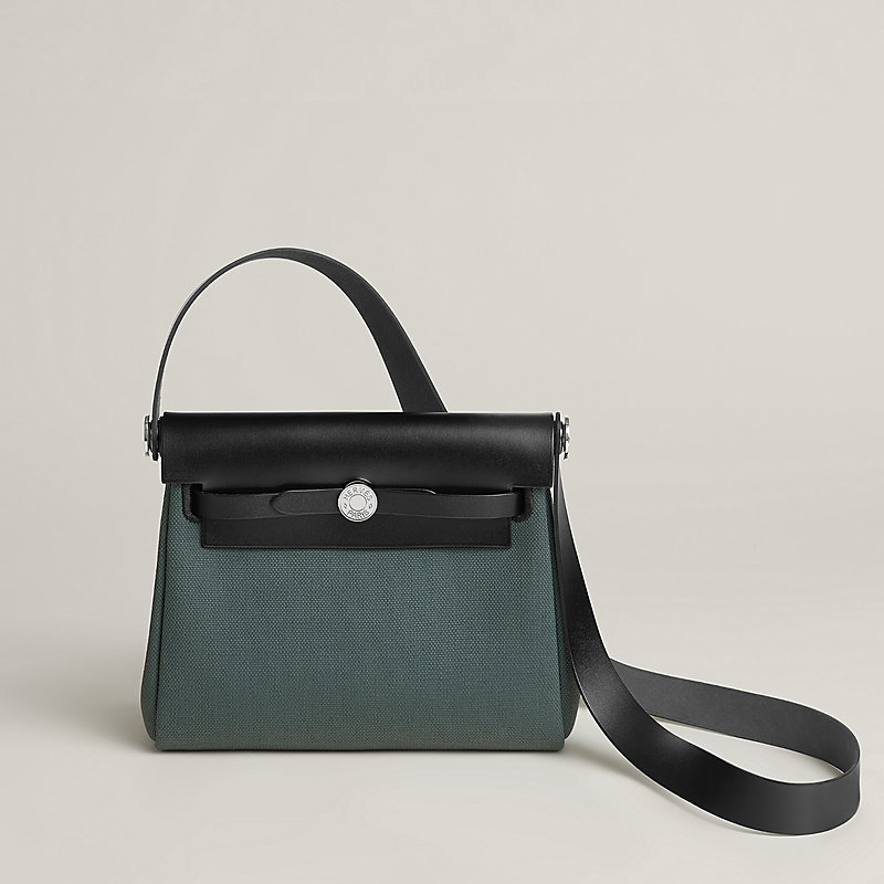 【シンプルでかっこいい！】HERMES Herbag Zip 20 バッグ Herbag Zip 20 bag | Hermès USA