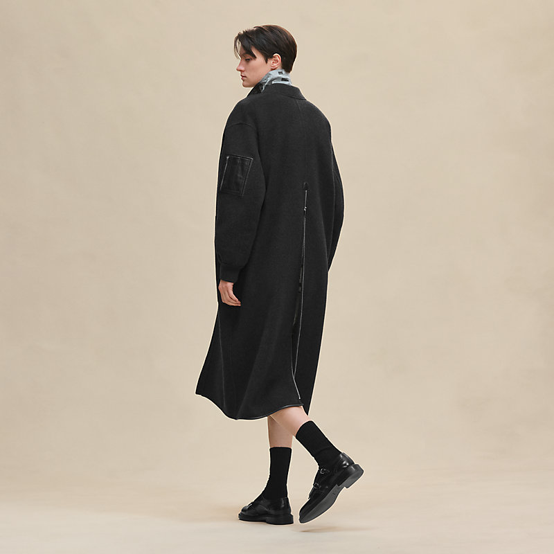 都会的な品格を纏う HERMES bombers sans manches アウター bomber-jacket--5E0138DHCO-worn