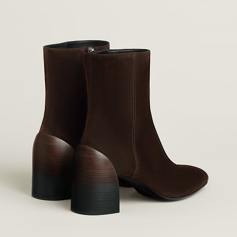 Bota de cano baixo Novita 60