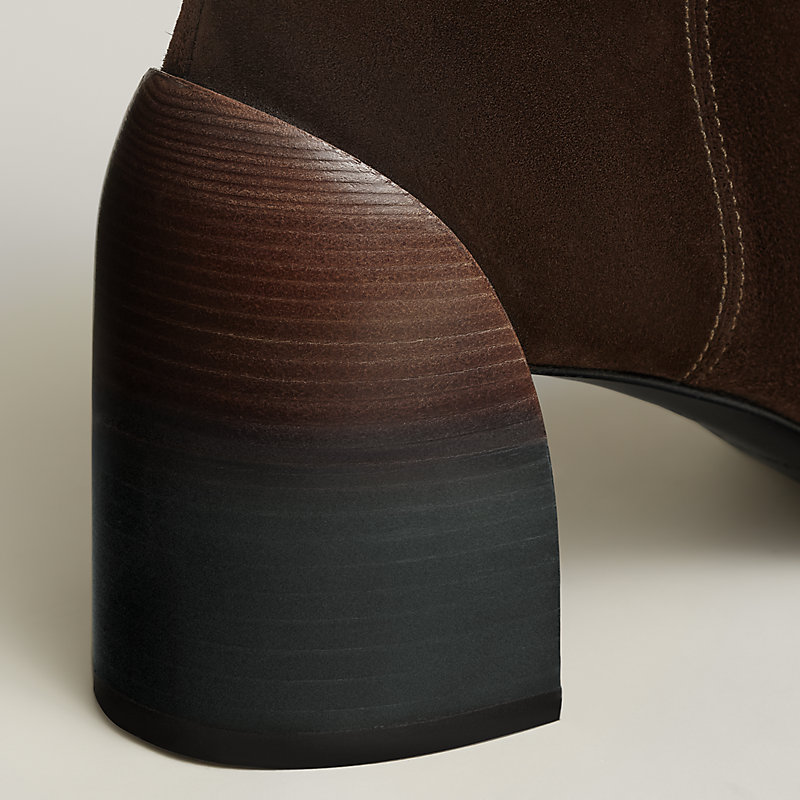 Bota de cano baixo Novita 60