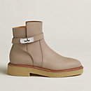 Vista: vista lateral, Botines History