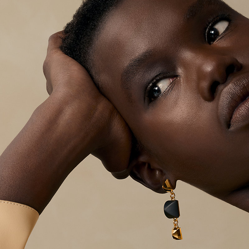 【新作】HERMES Boucles d'oreilles Disco Faubourg ピアス Disco Faubourg earrings | Hermès Singapore