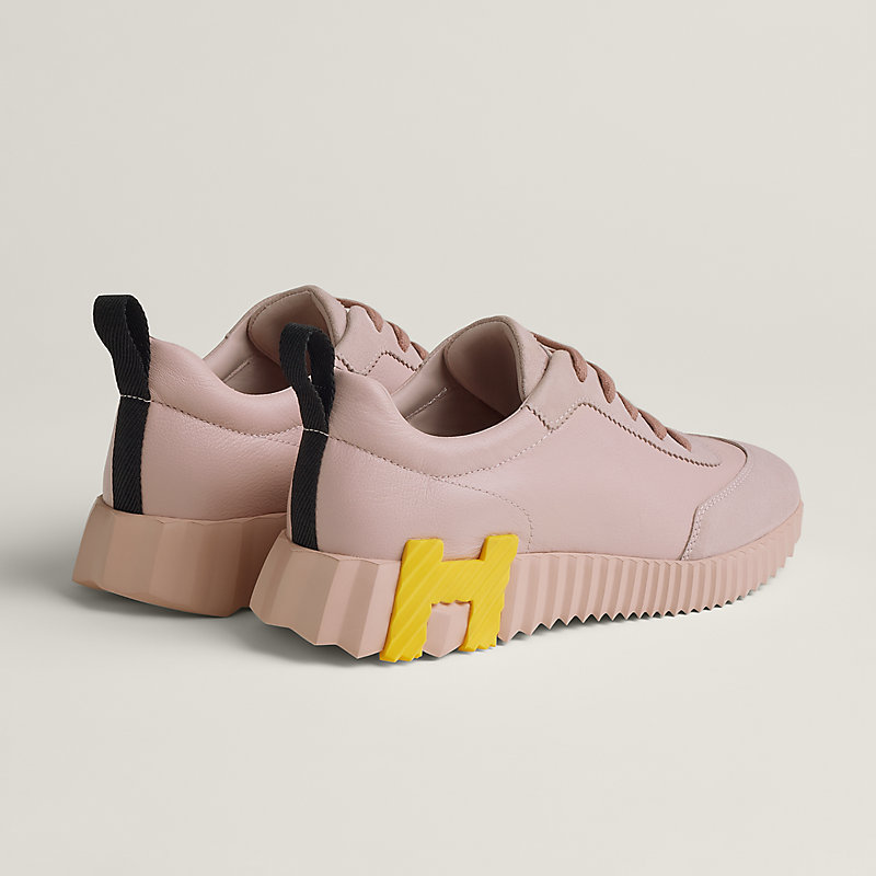 Bouncing sneaker