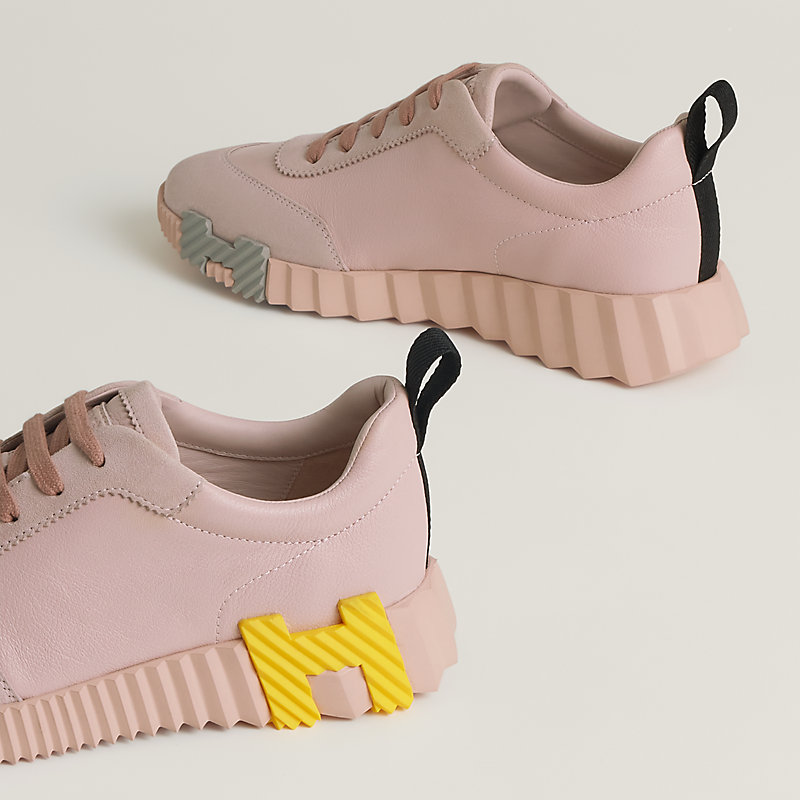 Bouncing sneaker