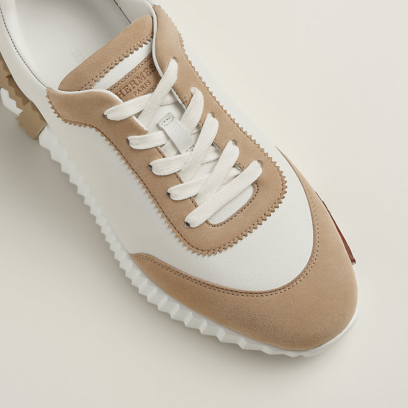 Bouncing sneaker