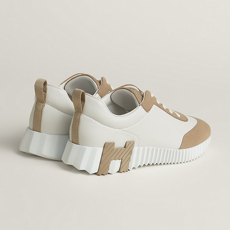Bouncing sneaker