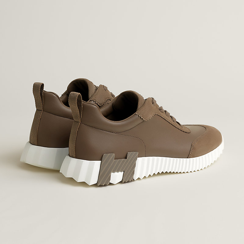 Bouncing sneaker