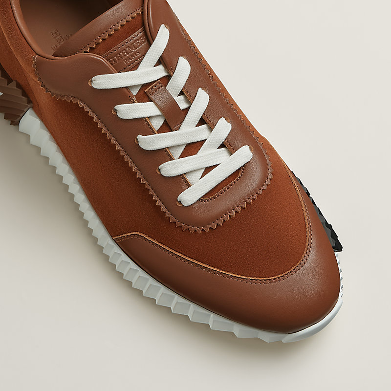 Bouncing sneaker