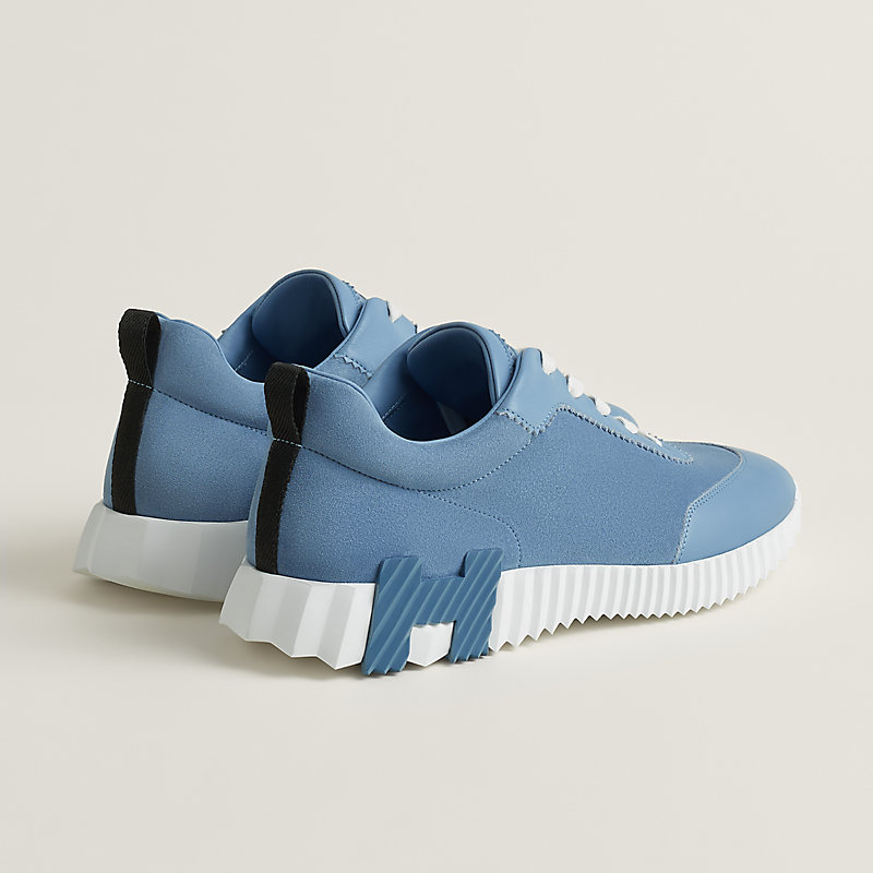 Bouncing sneaker