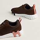 View: Detail, Bouncing sneaker