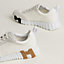 View: Detail, Bouncing sneaker