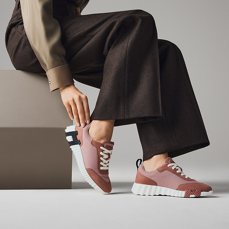 Bouncing sneaker
