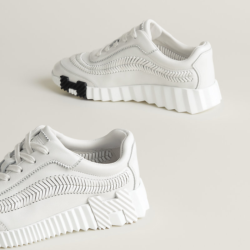 Bouncing sneaker