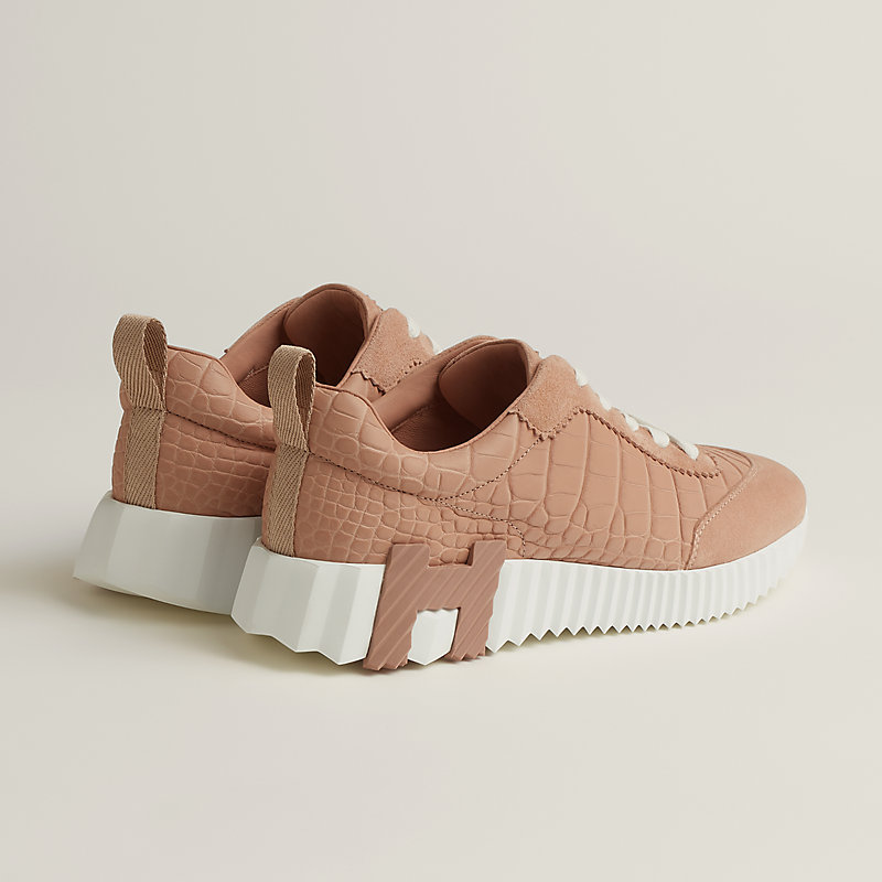Bouncing sneaker