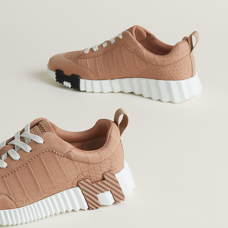 Bouncing sneaker