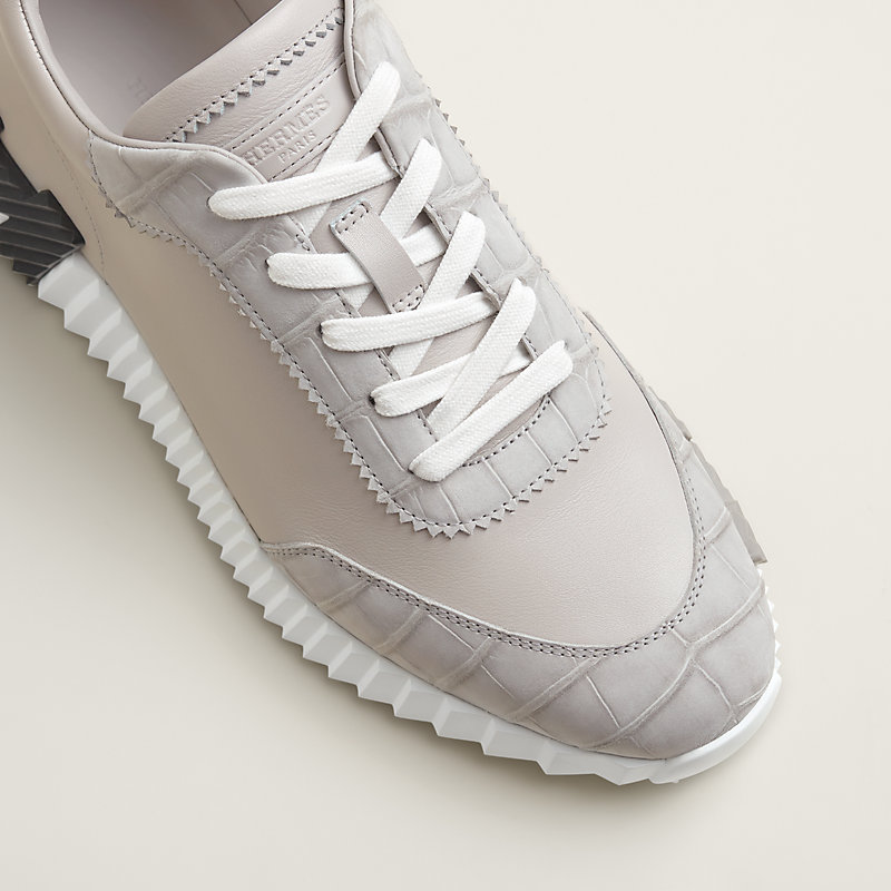 Bouncing sneaker